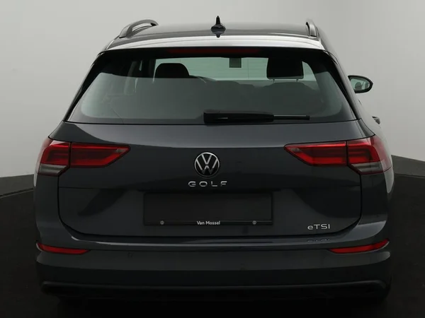 VOLKSWAGEN Golf VIII SW (2024) — foto 5 van 22