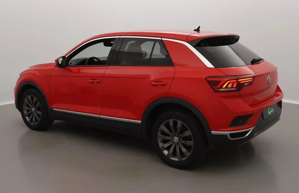 Volkswagen T-Roc (2018) — foto 23 van 29