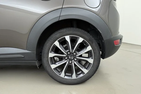 Mazda CX-3 (2019) — foto 18 van 21