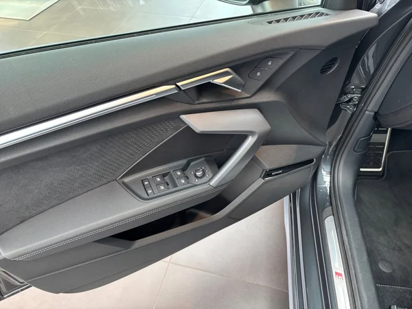AUDI A3 Alltstreet (2025) — foto 11 van 24
