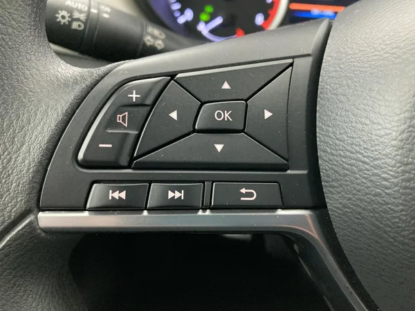 NISSAN Micra (2022) — foto 9 van 36
