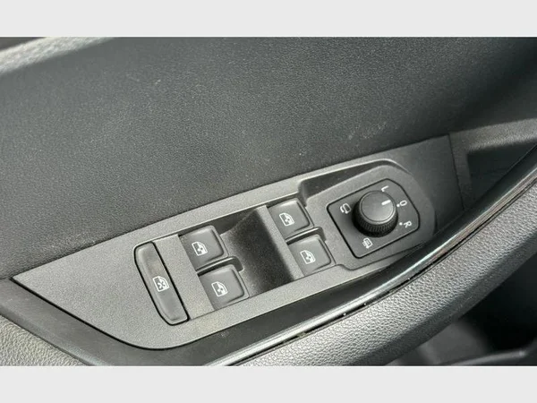 Skoda Karoq (2020) — foto 16 van 24