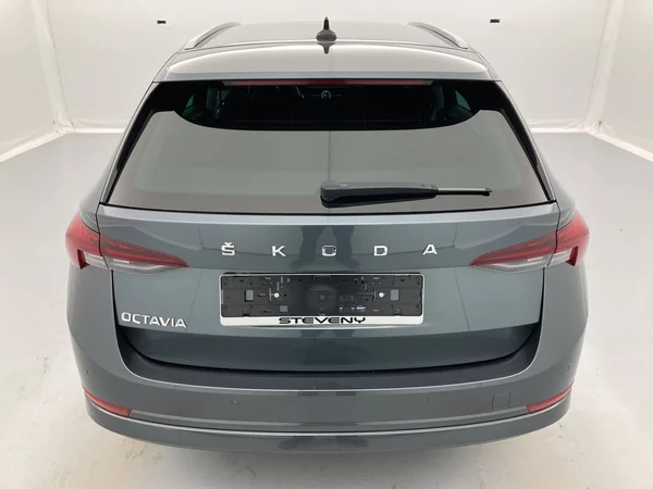 SKODA Octavia Combi (2022) — foto 7 van 36
