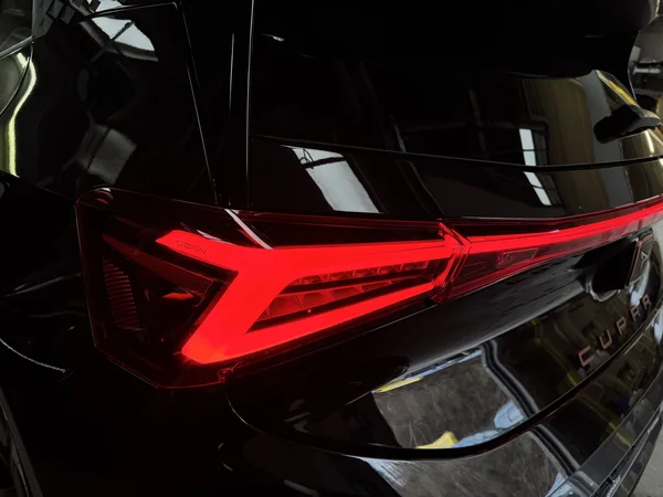 CUPRA Born (2024) — foto 9 van 17