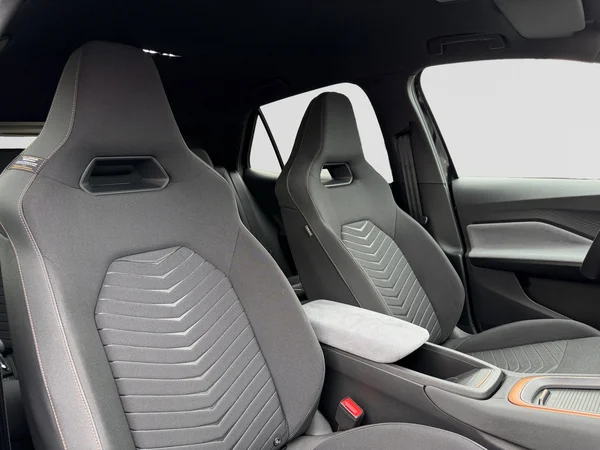 CUPRA Born (2025) — foto 18 van 21