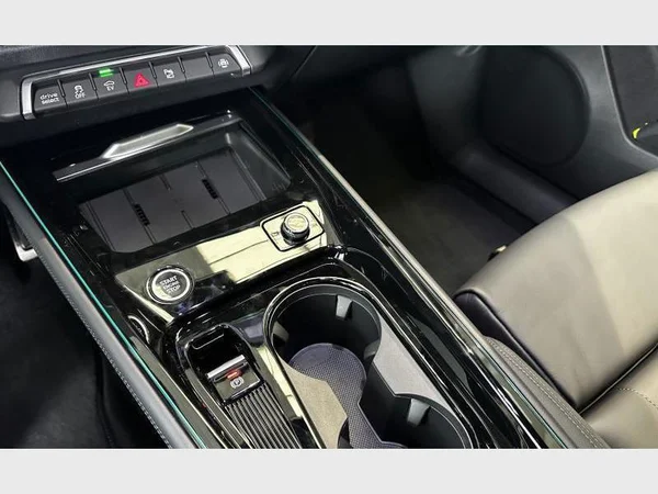 AUDI Q3 SUV e-hybrid (2026) — foto 17 van 28