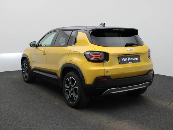 Jeep Avenger (2024) — foto 12 van 25
