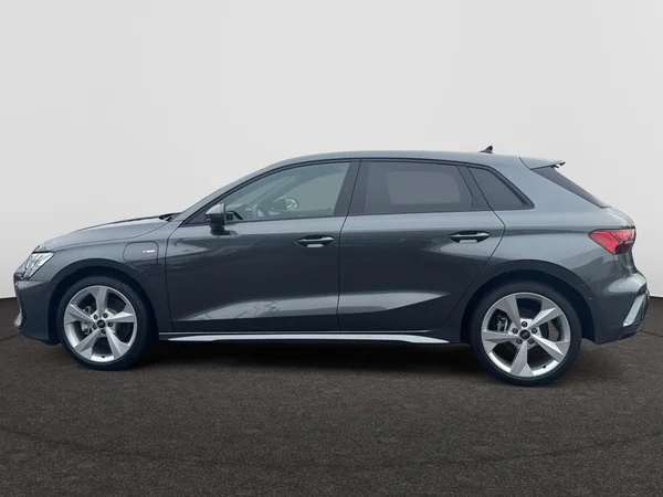 AUDI A3 Sportback PHEV (2025) — foto 12 van 24
