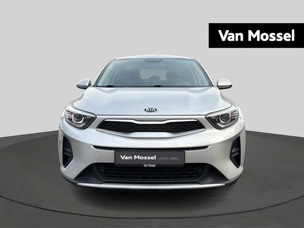 Kia Stonic (2018) — foto 9 van 16