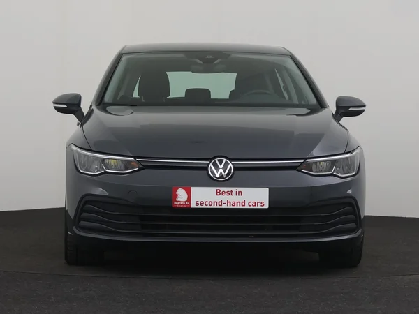 VOLKSWAGEN Golf (2023) — foto 26 van 28