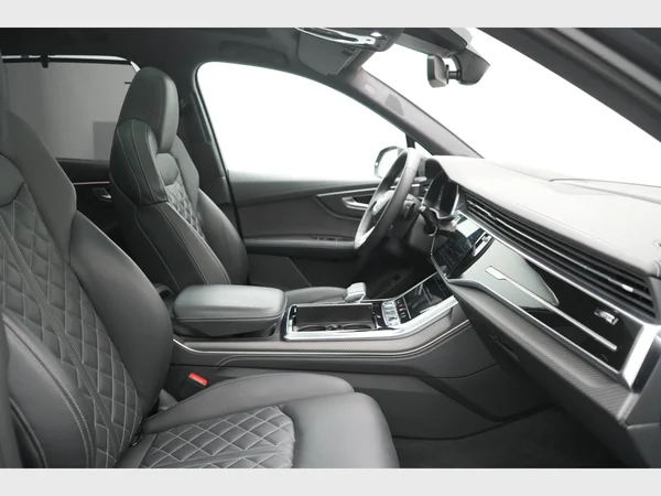 AUDI Q7 (2024) — foto 18 van 40