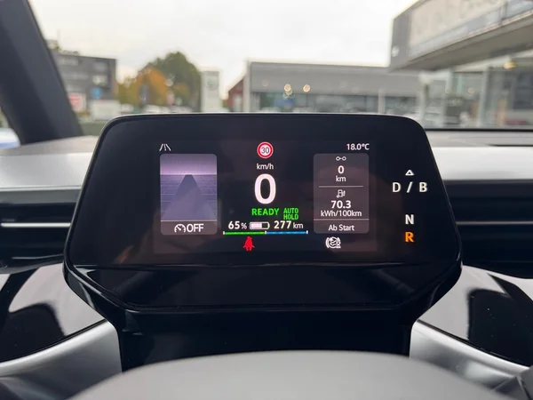 VOLKSWAGEN ID.Buzz (2023) — foto 19 van 19