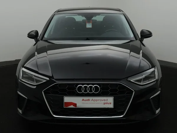 Audi A4 (2022) — foto 23 van 28