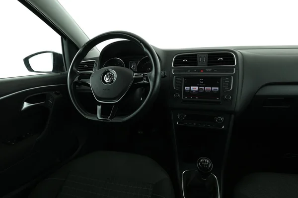 Volkswagen Polo (2016) — foto 4 van 16