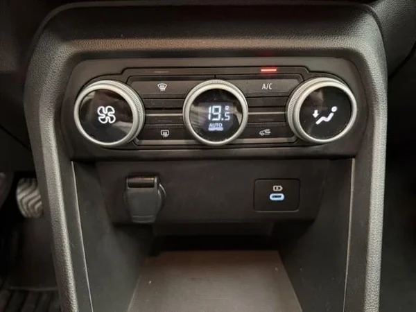 Dacia Sandero Stepway (2025) — foto 4 van 17