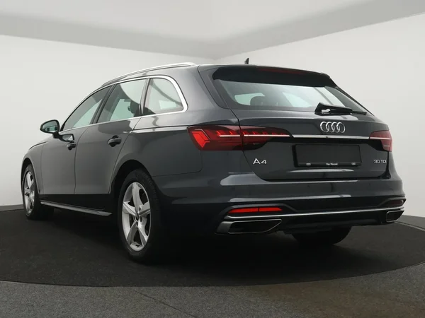 Audi A4 (2022) — foto 20 van 23