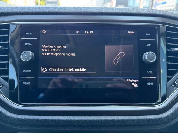 VOLKSWAGEN T-Roc (2019) — foto 15 van 30