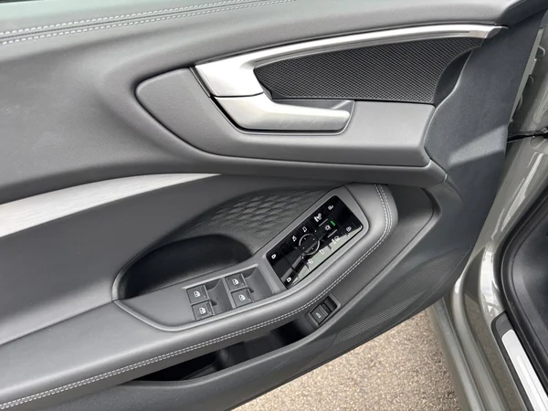 AUDI A5 Avant (2025) — foto 3 van 20