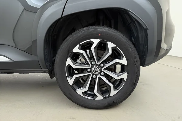 Toyota Yaris Cross Hybrid (HEV) (2025) — foto 16 van 19