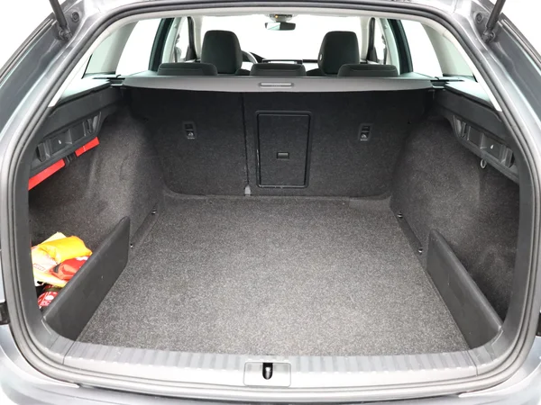 SKODA Octavia Combi (2023) — foto 11 van 20