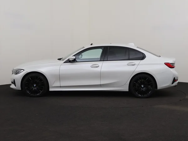 BMW 3-SERIE (2021) — foto 12 van 29