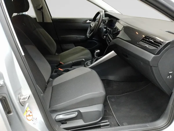 VOLKSWAGEN Polo (2024) — foto 18 van 23