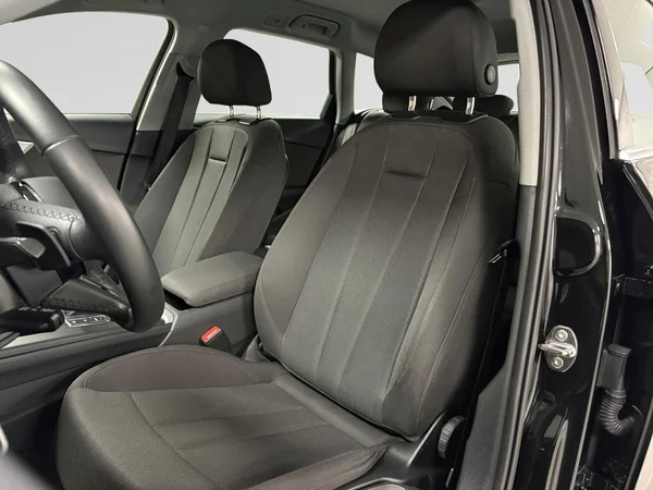 AUDI A4 Avant (2022) — foto 7 van 15
