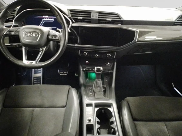AUDI RS Q3 Sportback (2021) — foto 2 van 23