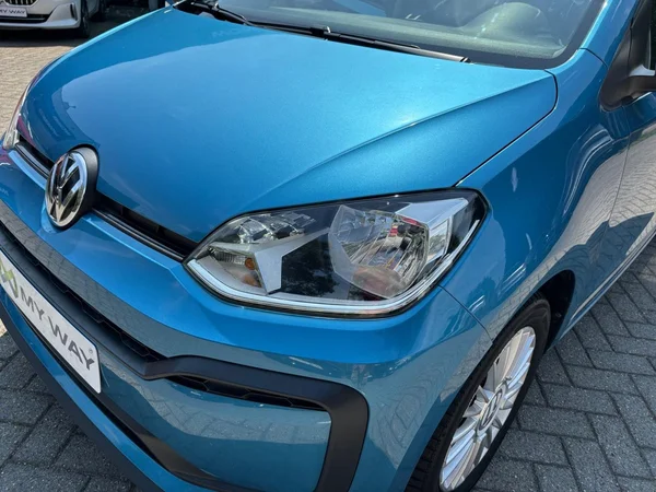VOLKSWAGEN Up! (2018) — foto 17 van 24