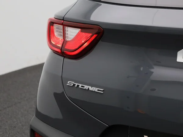 Kia Stonic (2022) — foto 28 van 37