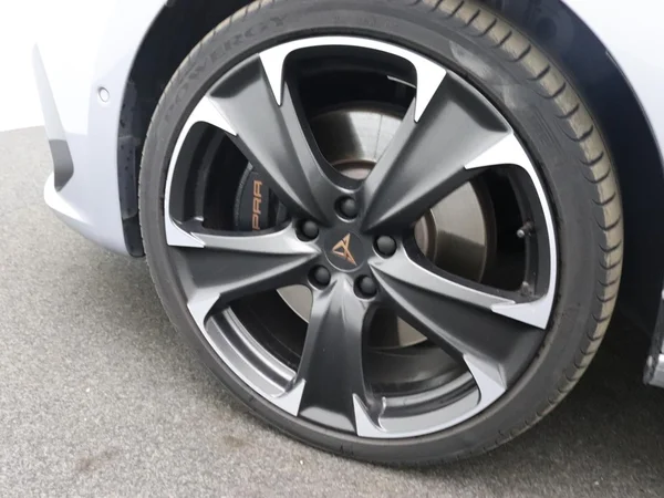 CUPRA Leon e-Hybrid (PHEV) (2021) — foto 5 van 20