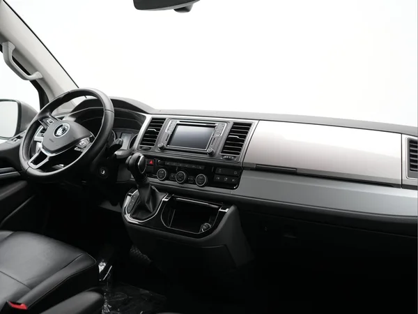 VOLKSWAGEN Transporter T6 1400 Caravelle Lwb (2017) — foto 9 van 25