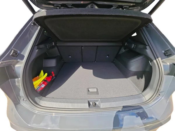 VOLKSWAGEN Tiguan (2026) — foto 14 van 24