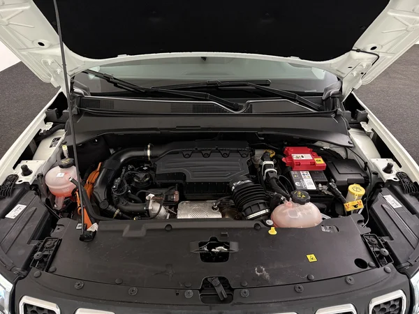 JEEP Compass (2023) — foto 6 van 30