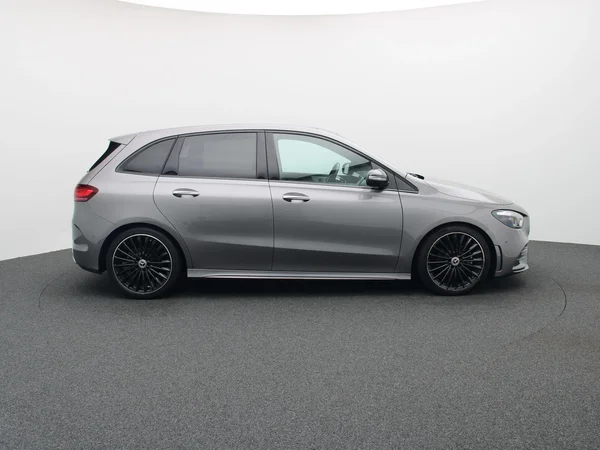 Mercedes-Benz B-Klasse (2023) — foto 29 van 32