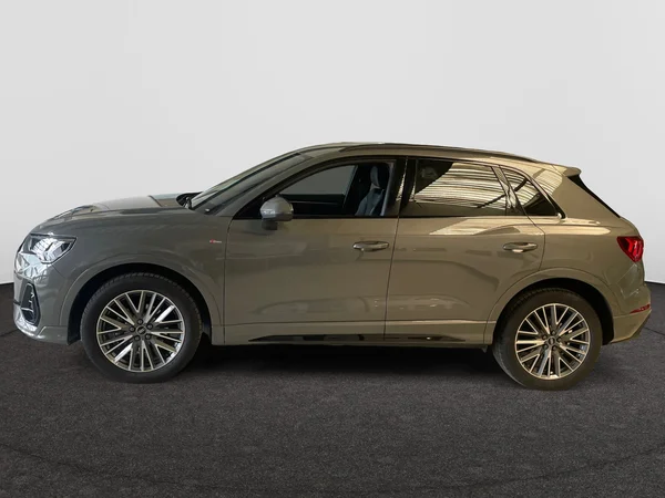 AUDI Q3 (2024) — foto 12 van 21