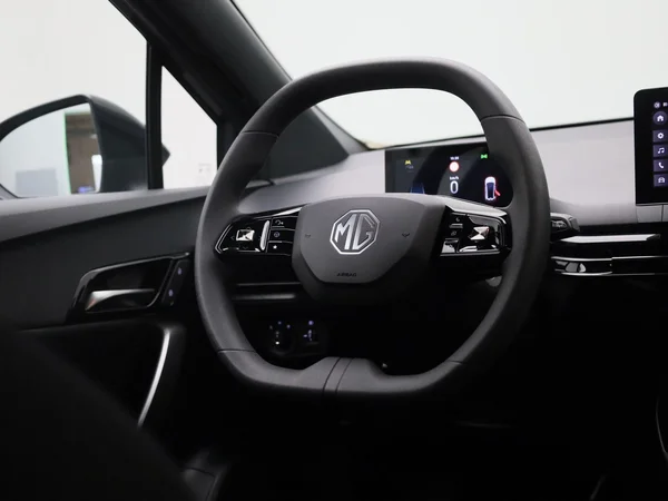 MG MG4 EV (2023) — foto 25 van 35