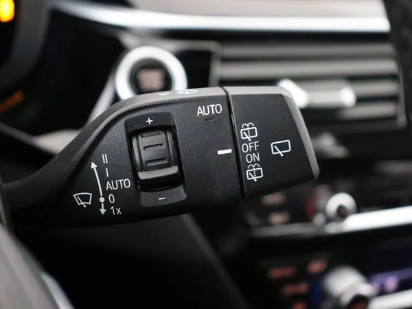 BMW 530 (2021) — foto 15 van 35