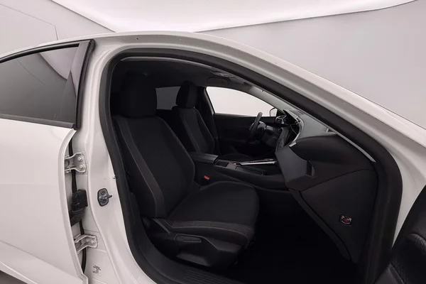 Peugeot 308 (2022) — foto 2 van 32