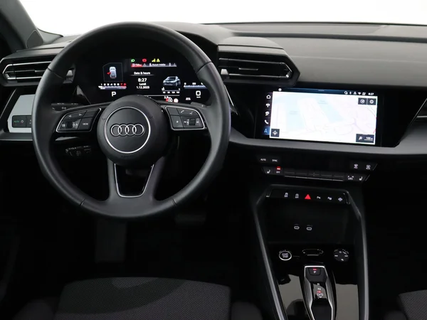 AUDI A3 Sportback (2025) — foto 16 van 18