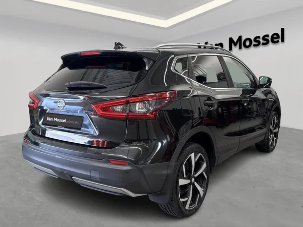Nissan QASHQAI (2018) — foto 9 van 16