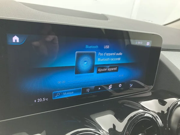 MERCEDES-BENZ B 180 (2020) — foto 25 van 36