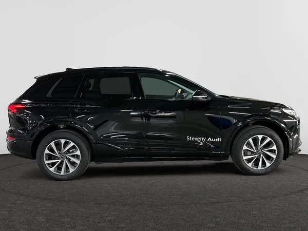 AUDI Q6 e-tron (2026) — foto 8 van 23