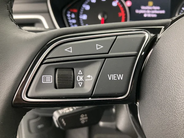 AUDI A4 Avant (2024) — foto 13 van 36