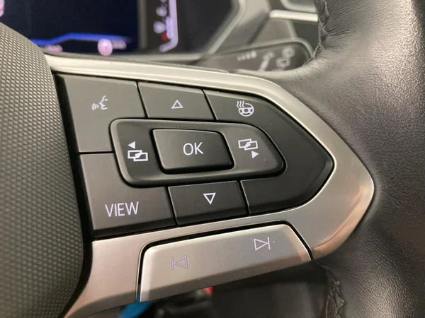 VOLKSWAGEN Tiguan Allspace (2022) — foto 14 van 35