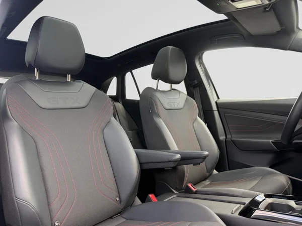 VOLKSWAGEN ID.4 (2023) — foto 19 van 21