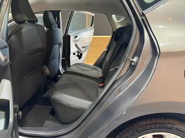 Ford Fiesta (2019) — foto 10 van 23
