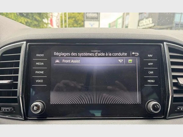 Skoda Karoq (2021) — foto 17 van 29