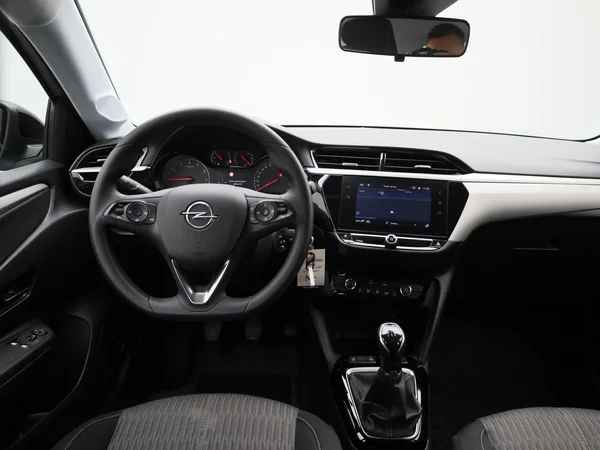 Opel Corsa (2023) — foto 36 van 38