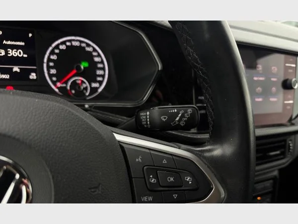 VOLKSWAGEN T-Cross (2019) — foto 9 van 24